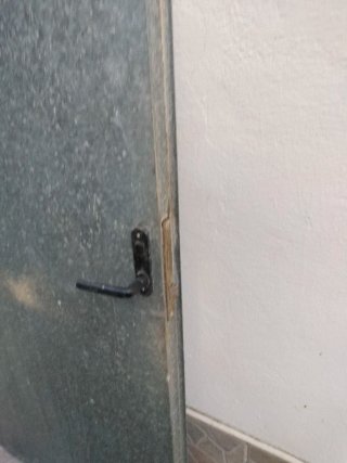 Puerta metálica trastero Sin Marco.