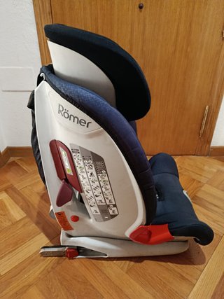 Silla de coche con isofix Römer Xtensafix RM Negra