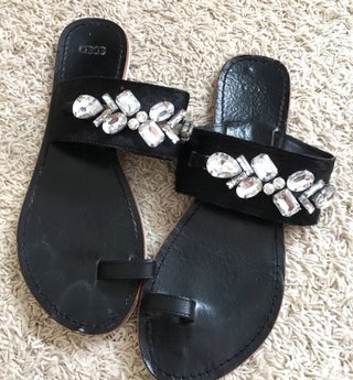Sandalias piel 40 con pedrería