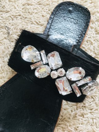 Sandalias piel 40 con pedrería