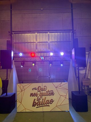Alquiler equipo sonido e iluminación