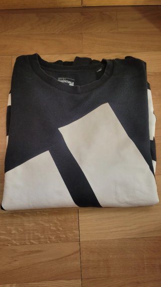 Sudadera Adidas negra