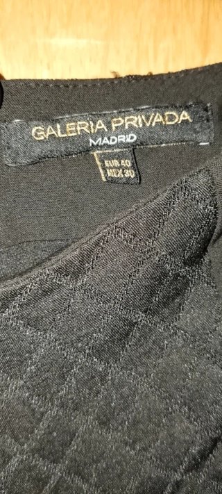 Falda midi negra