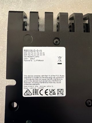 Router MikroTik RB5009UG+S+IN