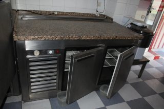 Maquinaria y mobiliario pizzería (lote o separado)
