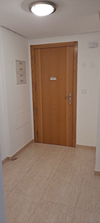 Se vende bonito piso.