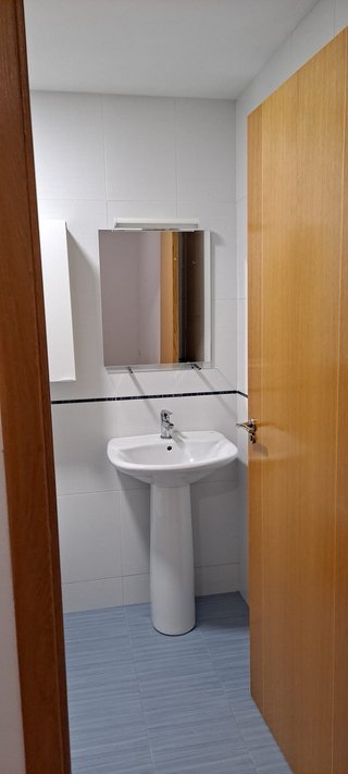 Se vende bonito piso.