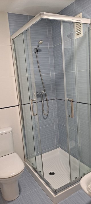 Se vende bonito piso.