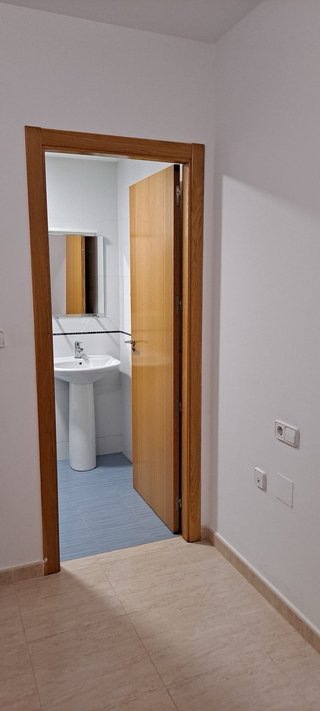 Se vende bonito piso.