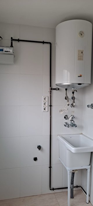 Se vende bonito piso.