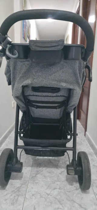 Silla de paseo Joie gris