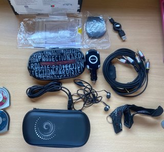 PSP 3004 Rosa + Juegos + Accesorios