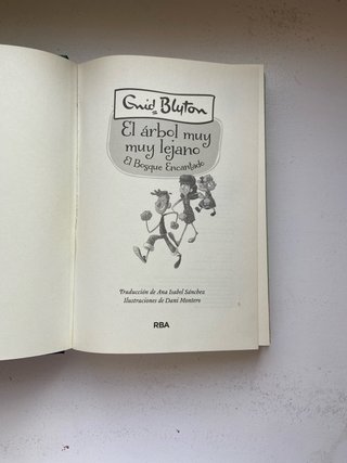 El árbol muy muy lejano Enid Blyton libro infantil