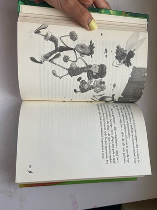 El árbol muy muy lejano Enid Blyton libro infantil