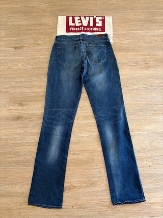 Levi's Demi Curve W27