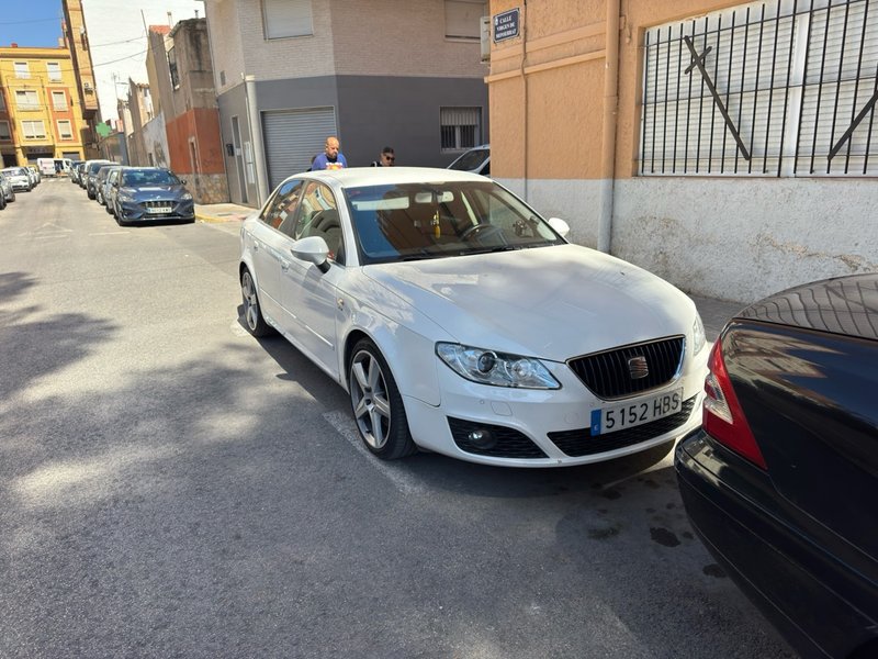 SEAT EXEO 2011 SOLO 142000 KM - foto 1