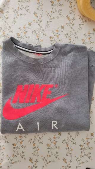 Sudadera Nike gris y negra
