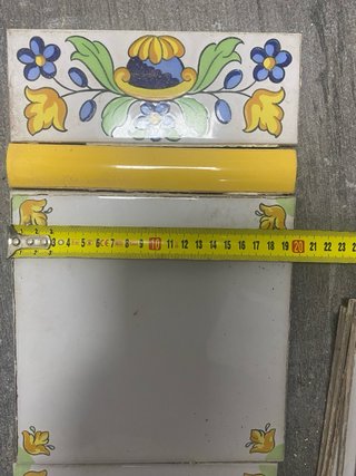 Azulejo artesanal pintado a mano decorativo
