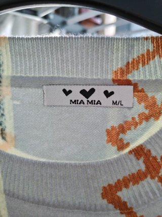 Jersey MIA MIA estampado talla L