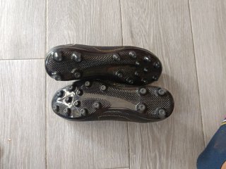 Botas de fútbol negras talla 42