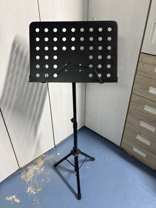 Atril negro para música