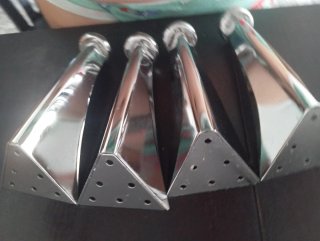 Juego 4 patas metálicas para muebles o sofá