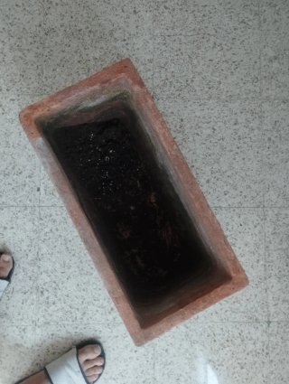 Jardinera de barro rectangular