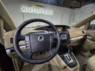 SsangYong Rodius 2010