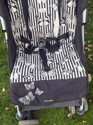 Silla de paseo Maclaren Mariposas, incluye burbuja