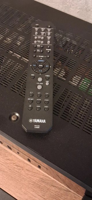 Amplificador Yamaha Negro Hifi R-S202D