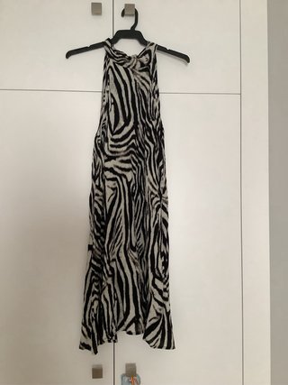 Vestido cuello halter talla S animal print negro