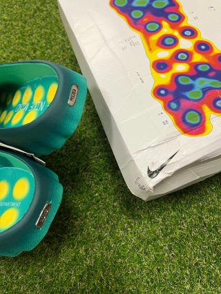 Nike Mind 001