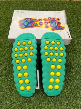 Nike Mind 001