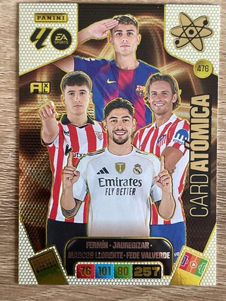Cromo Panini Adrenalyn XL Invencible y Atómica