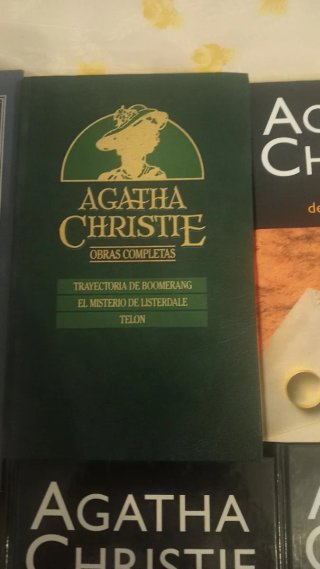 Agatha Christie. Lote de 6. 8 novelas. LEER DESCRI