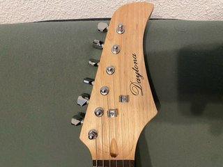 Kit Guitarra electrica y Amplificador