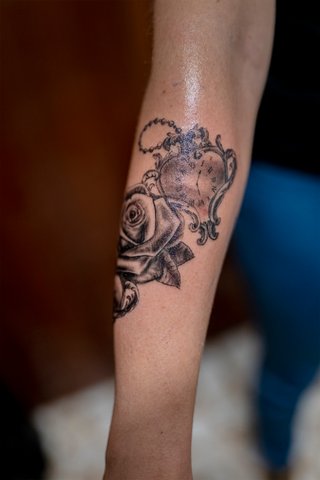 Tatuaje N#158 Rosa y Reloj