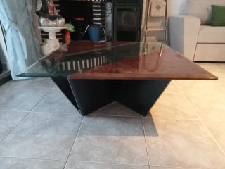 Mesa de centro de madera y cristal