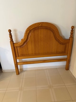 Cabecero de madera para cama de 150cm