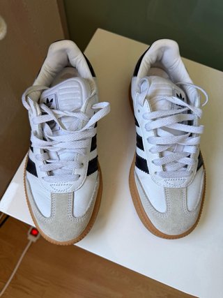 Adidas Samba XLG Blancas y Negras originales.