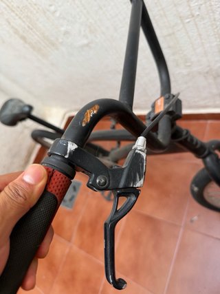 Bicicleta BMX negra