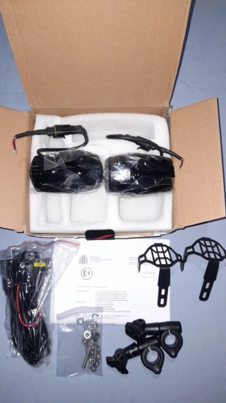 Faros auxiliares Led Moto homologados.