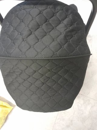 Asiento bebé para coche negro