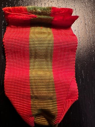 Medalla Familia Francesa Bronce Antigua