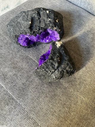Geoda Cristal Violeta Brillante