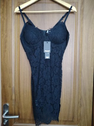 Vestido Bandage negro encaje con short