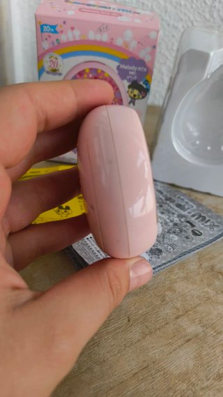 Bandai Tamagotchi M!x Melody Pink