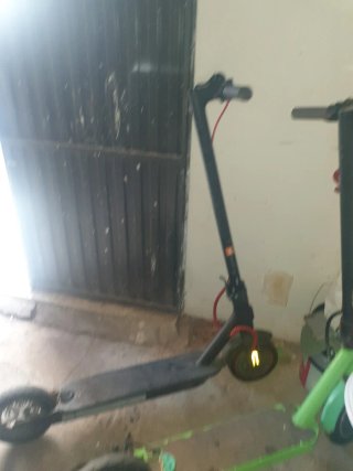 Monopattini Elettrici (Uno Funziona) ma la ruota