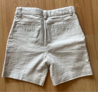 Pantalón corto crema Gocco Talla 9