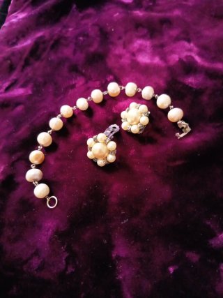 Pulsera plata perlas y pendientes